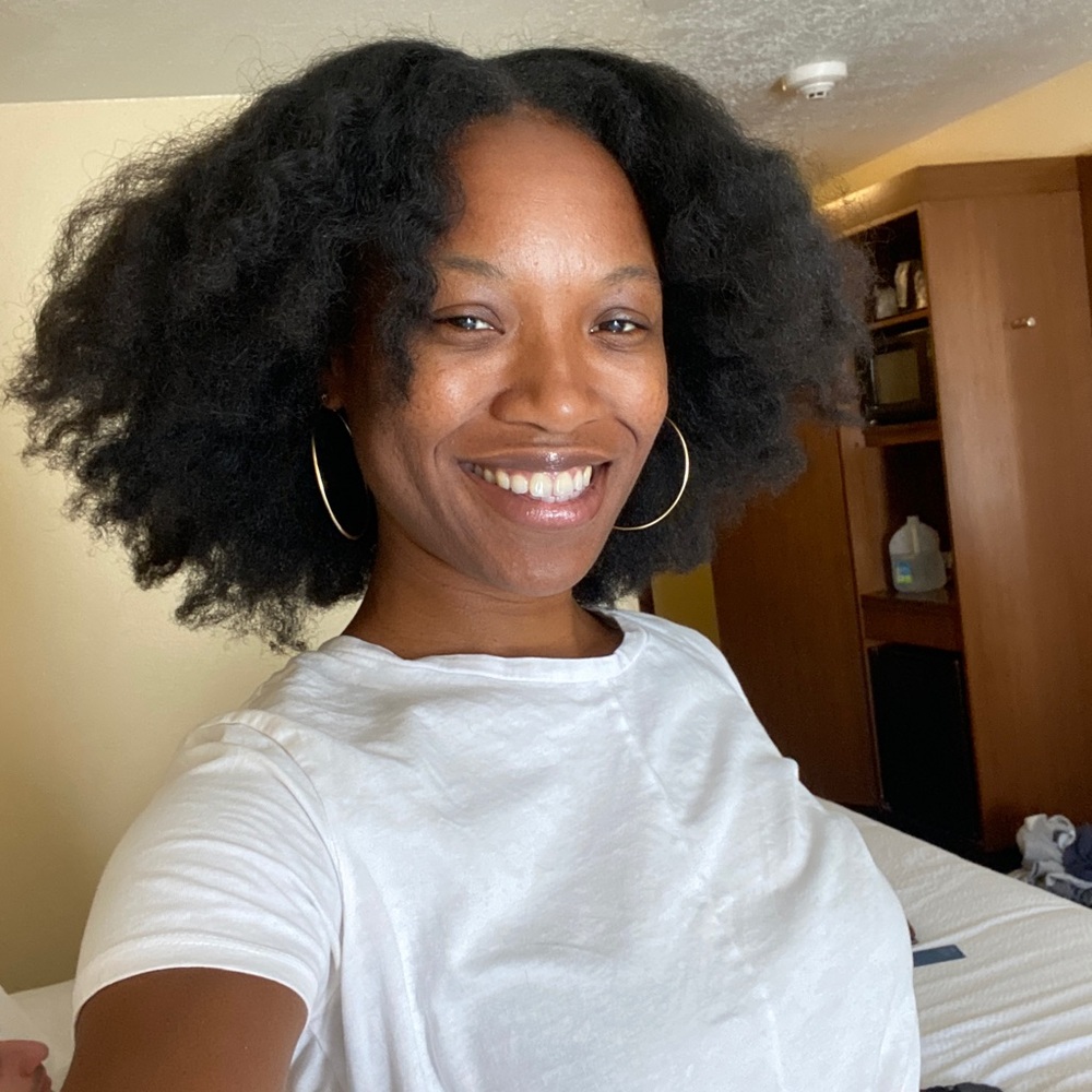 Meet your Posher, Racquel